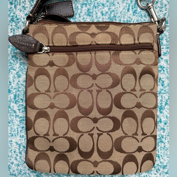 Coach cross body canvas bag - Picture 2 of 4